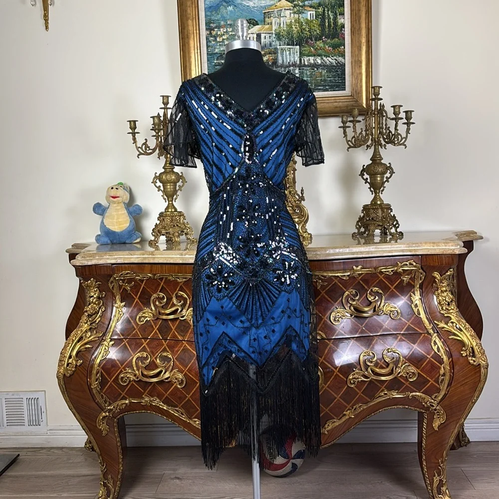 Women,formal stretch all over sequins fitted special Occasion Evening dress - Picture 3 of 4